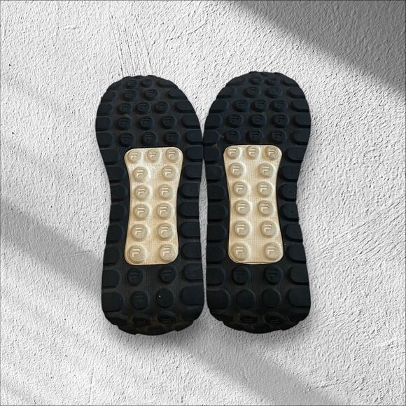 Fila Sneakers Renno Woven in Fila Red Gardenia and Black Little Boys size 1 - Picture 6 of 8